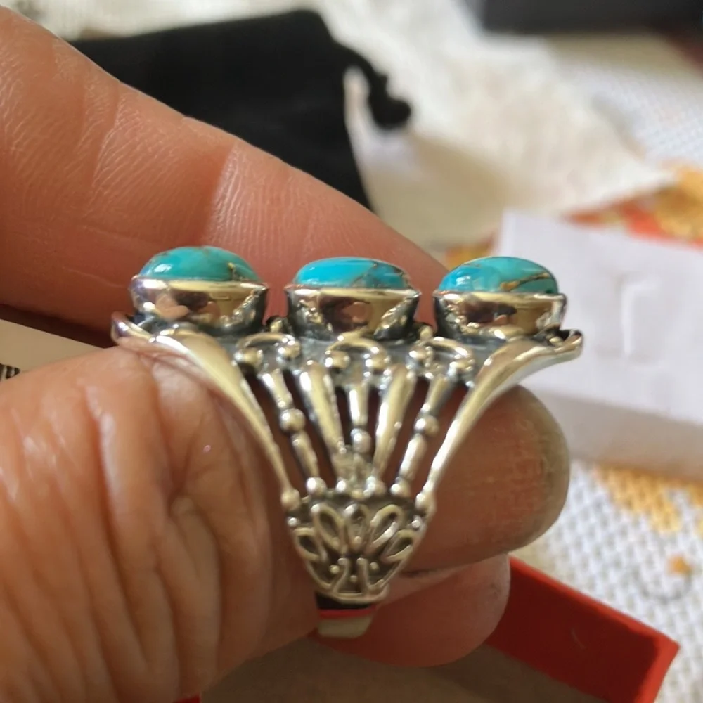 Sterling silver  gemestone size 8 - Picture 2 of 4